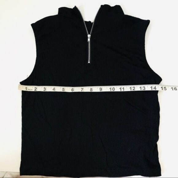 High Neck Crop Top Zipper Front Collar - Picture 5 of 6